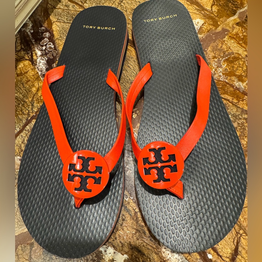 TORY BURCH FLIP FLOPS